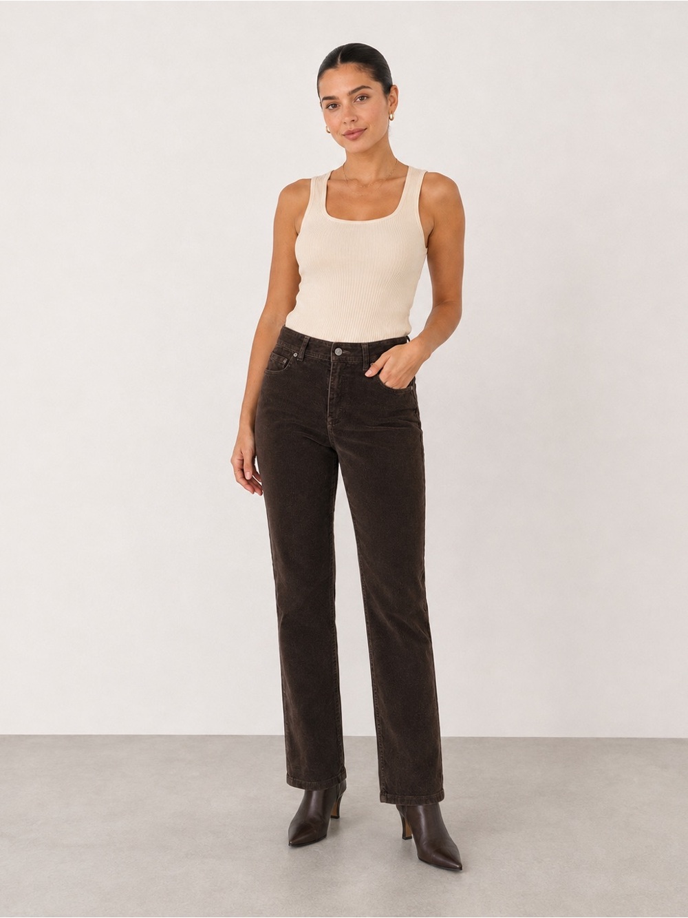 Lady Hathaway Brown Pinwale Corduroy Straight Leg Pants Size 10 Stretch